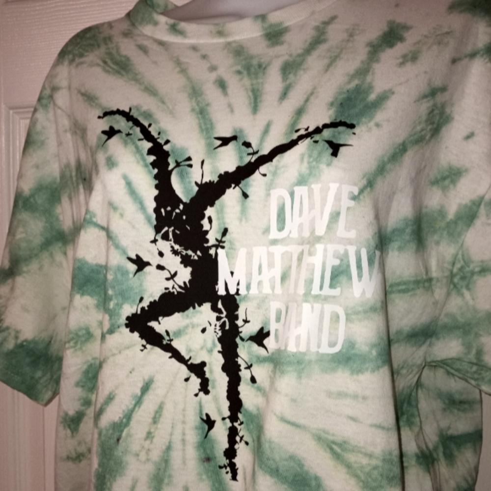 Dmb tie dye tee, green and white, Unisex sizes